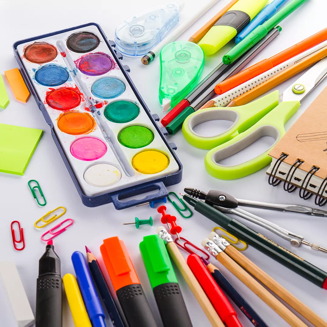 Lista del materiale scolastico 2026: cosa comprare per primaria, medie e superiori